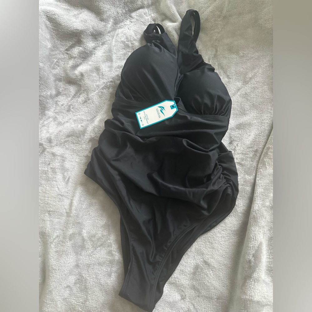 🖤 NWT You Di An Womens Black One Piece Swimsuit Rouched Style